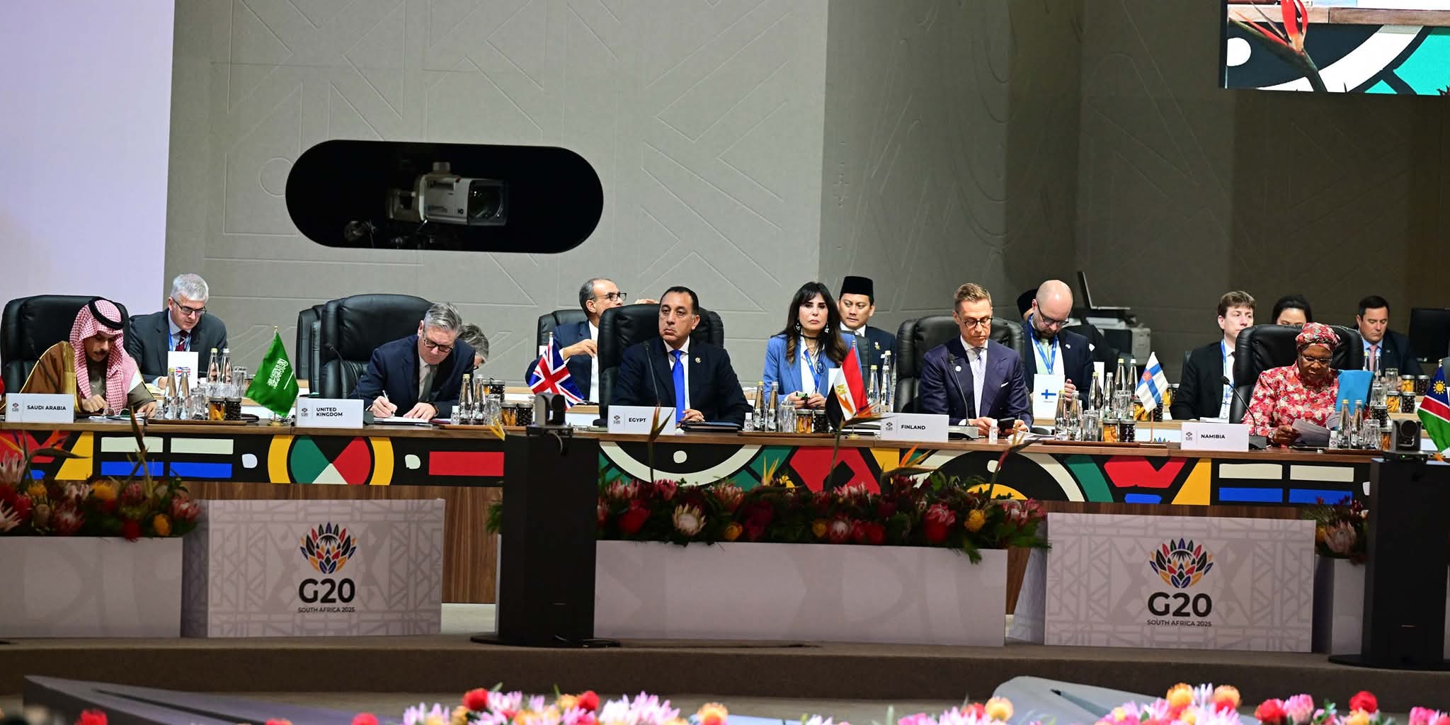 رئيس الوزراء يشارك في الجلسة الافتتاحية لقمة G20 بجوهانسبرج 1 رئيس الوزراء يشارك في الجلسة الافتتاحية لقمة G20 بجوهانسبرج