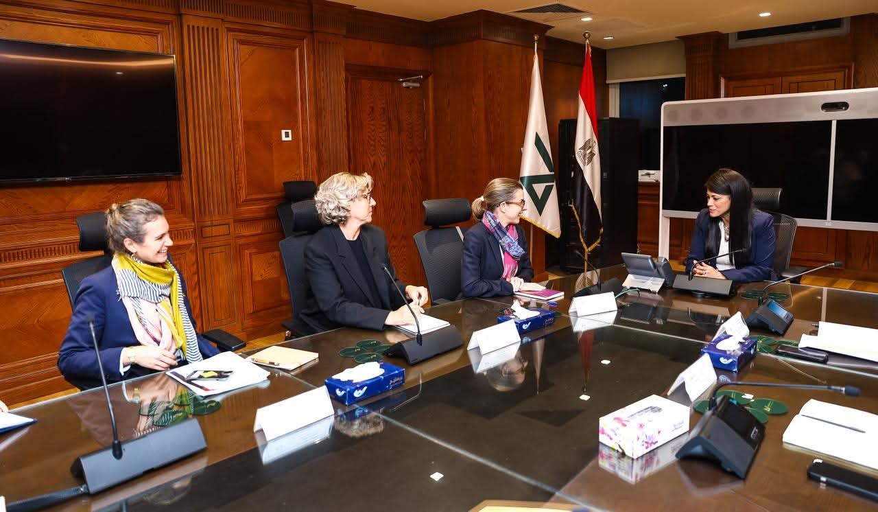 وزيرة التخطيط تستقبل الرئيس التنفيذي لشركة بروباركو الفرنسية لتعزيز الشراكة مع القطاع الخاص