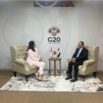 وزير الخارجية يبحث مع نظيرته الكندية تطورات الأوضاع في غزة