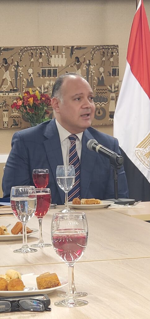 تكريم السفير أسامة عبد الخالق كرجل العام 2025 في احتفالية للمركز الثقافي المصري الأمريكي بنيويورك