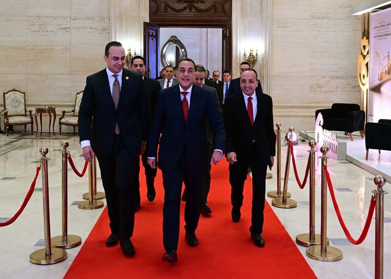 رئيس الوزراء يشارك في الملتقى السنوي السادس للرعاية الصحية.. 6 سنوات على إطلاق التأمين الصحي الشامل