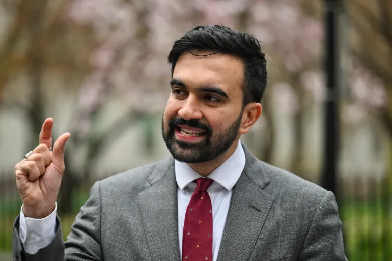 ترامب يهدد بحرمان نيويورك من التمويل الفيدرالي إذا فاز زهران ممداني بعمدة المدينة 1 ترامب يهدد بحرمان نيويورك من التمويل الفيدرالي إذا فاز زهران ممداني بعمدة المدينة