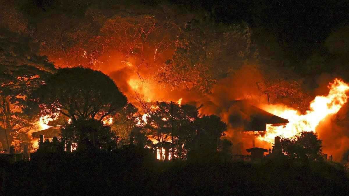 حريق ضخم يلتهم 170 مبنى جنوب اليابان 1 حريق ضخم يلتهم 170 مبنى جنوب اليابان