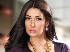 غادة عبد الرازق تخطف الأنظار بجلسة تصوير جديدة وتستعيد أبرز محطات مسيرتها 2 غادة عبد الرازق تخطف الأنظار بجلسة تصوير جديدة وتستعيد أبرز محطات مسيرتها