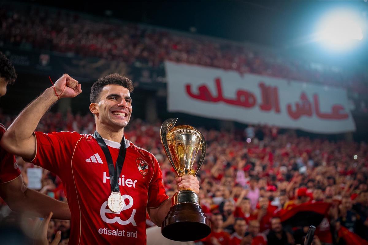 الزمالك يقدم مستنداته في قضية زيزو.. واللاعب يطالب بـ82 مليون جنيه 1 الزمالك يقدم مستنداته في قضية زيزو.. واللاعب يطالب بـ82 مليون جنيه