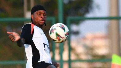 الزمالك منقسم حول مستقبل شيكو بانزا بعد أزماته المتكررة وغيابه الأخير بسبب وفاة شقيقه 2 الزمالك منقسم حول مستقبل شيكو بانزا بعد أزماته المتكررة وغيابه الأخير بسبب وفاة شقيقه