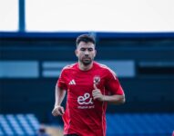 تريزيجيه مهدد بالغياب عن مواجهة شبيبة القبائل بعد إصابته بشد في العضلة الخلفية خلال السوبر المصري