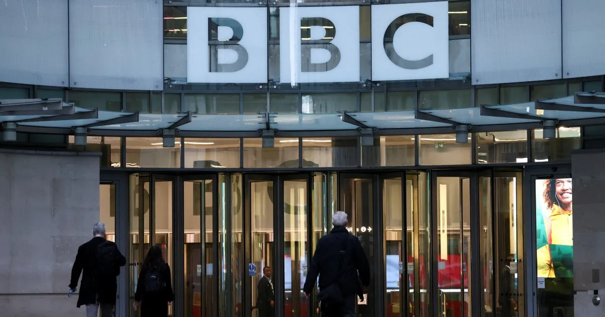 ترامب يهدد بمقاضاة بي بي سي بمبلغ 5 مليارات دولار بسبب تعديل خطاب له قبل أحداث الكابيتول 1 ترامب يهدد بمقاضاة بي بي سي بمبلغ 5 مليارات دولار بسبب تعديل خطاب له قبل أحداث الكابيتول