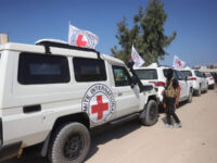 الاحتلال الإسرائيلي يسلم جثامين 45 شهيدًا فلسطينيًا في إطار صفقة التبادل مع حماس