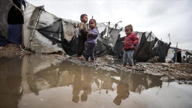 معاناة نازحي غزة: أمطار غزيرة وانهيار خيام في قطاع غزة