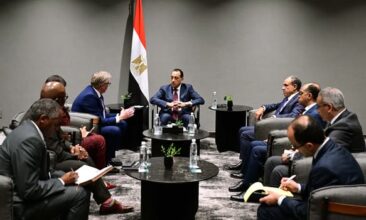 رئيس الوزراء يبحث دعم استثمارات "أنجلو جولد أشانتي" في منجم السكري خلال مشاركته بقمة العشرين