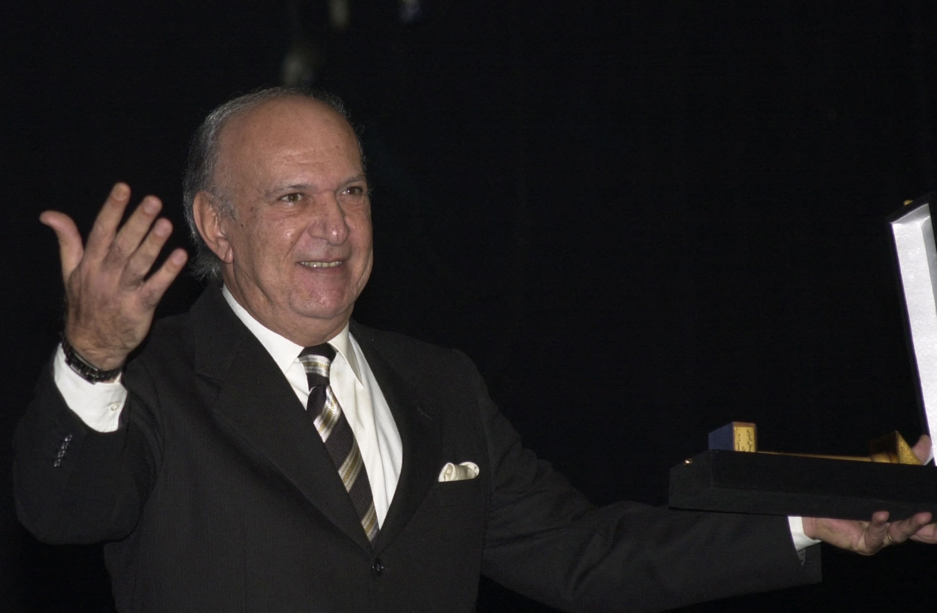 الموسيقار عمر خيرت يغادر العناية المركزة بعد استقرار حالته الصحية