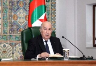 العليمي: ما يتعرض له الفلسطينيون في غزة "وصمة عار" والمطلوب سلام عادل لليمن وفلسطين 4 العليمي: ما يتعرض له الفلسطينيون في غزة "وصمة عار" والمطلوب سلام عادل لليمن وفلسطين