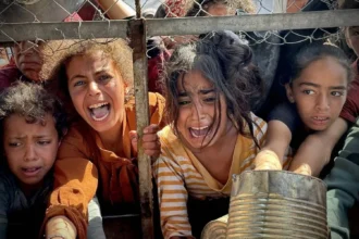 كارثة غزة: 4 من كل 5 أطفال يواجهون جوعًا قاتلاً مع بداية 2026