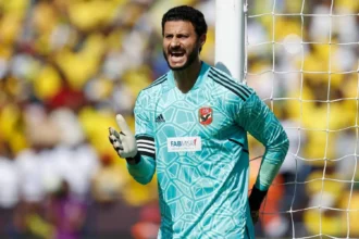 أحمد شوبير يكشف عن موعد عودة محمد الشناوي لتدريبات الأهلي استعدادًا لكأس مصر 3 أحمد شوبير يكشف عن موعد عودة محمد الشناوي لتدريبات الأهلي استعدادًا لكأس مصر