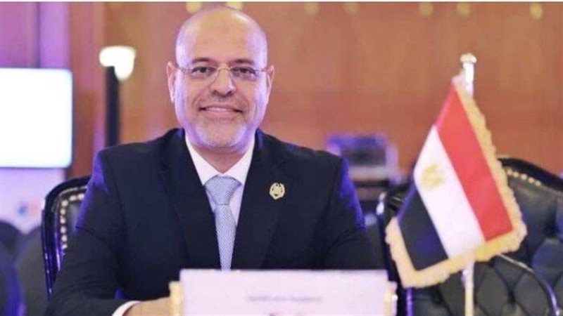 وزير العمل يوقف نشاط شركة "فاست كنترول" لإلحاق العمالة بالخارج في بني سويف