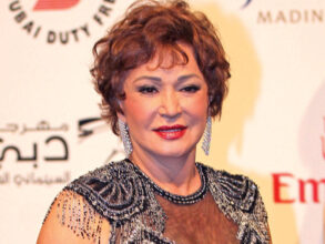 لبلبة: هذا العام حظي الكبير.. وسعادة بردود الفعل على "جوازة ولا جنازة" في مهرجان البحر الأحمر 2 لبلبة: هذا العام حظي الكبير.. وسعادة بردود الفعل على "جوازة ولا جنازة" في مهرجان البحر الأحمر