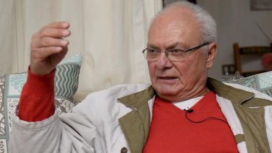 زوجة يوسف فوزي تنفي شائعات وفاته: الفنان بصحة جيدة ويكشف تفاصيل مرضه وشلل الرعاش 4 زوجة يوسف فوزي تنفي شائعات وفاته: الفنان بصحة جيدة ويكشف تفاصيل مرضه وشلل الرعاش