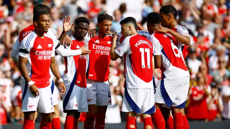 أرسنال يستضيف برايتون.. صراع الصدارة في الدوري الإنجليزي