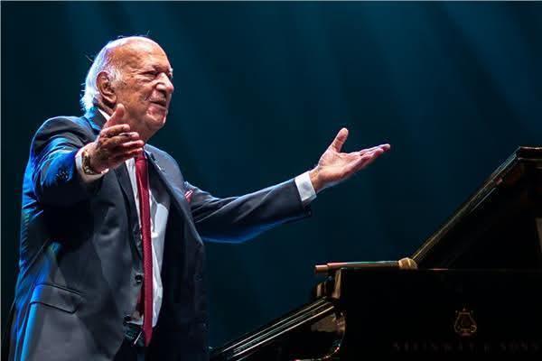 تكريم الموسيقار عمر خيرت في مهرجان الأوبرا العربية بالدوحة: مسيرة إبداع تمتد لأكثر من ستة عقود 1 تكريم الموسيقار عمر خيرت في مهرجان الأوبرا العربية بالدوحة: مسيرة إبداع تمتد لأكثر من ستة عقود