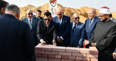 وضع حجر الأساس لمسجد قضاة مصر بالتجمع.. مشروع حضاري وديني لتوثيق الإرث القضائي 3 وضع حجر الأساس لمسجد قضاة مصر بالتجمع.. مشروع حضاري وديني لتوثيق الإرث القضائي