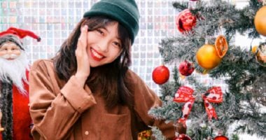 أغرب عادات الاحتفال برأس السنة الجديدة حول العالم.. من القفز فوق الأمواج إلى التجول بحقائب فارغة