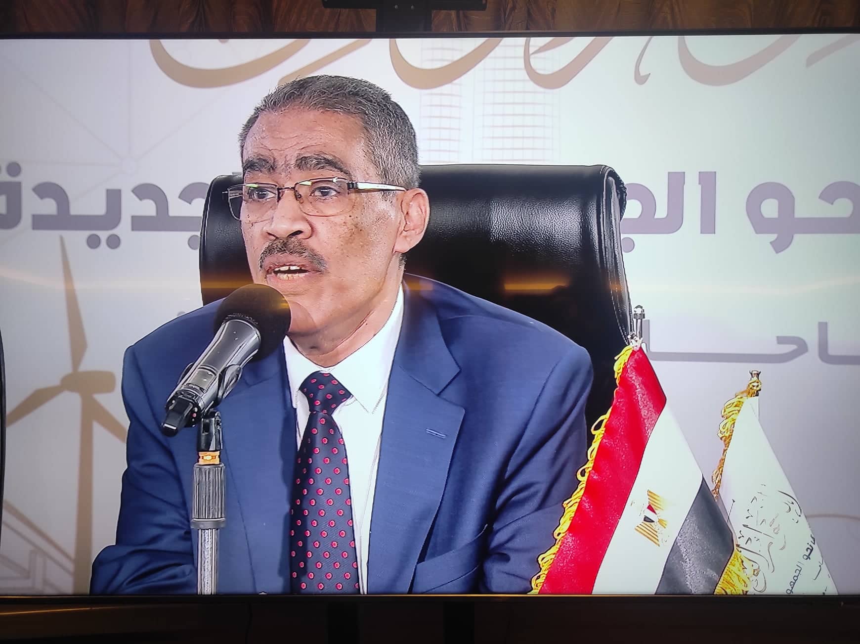 "السيسي يوجه بتوسيع عمل الإعلام الأجنبي في مصر.. هيئة الاستعلامات تطلق لقاءات شهرية مباشرة مع الوزراء وكبار المسؤولين لمتابعة كل التطورات المحلية والدولية"