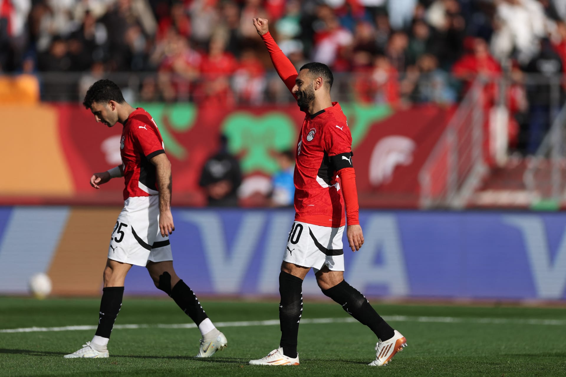 مواجهة عربية مُحتملة: مصر في انتظار الجزائر أو الكاميرون بدور الـ16 لأمم أفريقيا