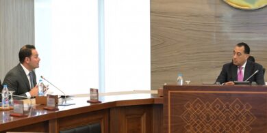 رئيس الوزراء يستعرض مع مركز المعلومات ملفات دعم اتخاذ القرار وتحديث قواعد البيانات الحكومية