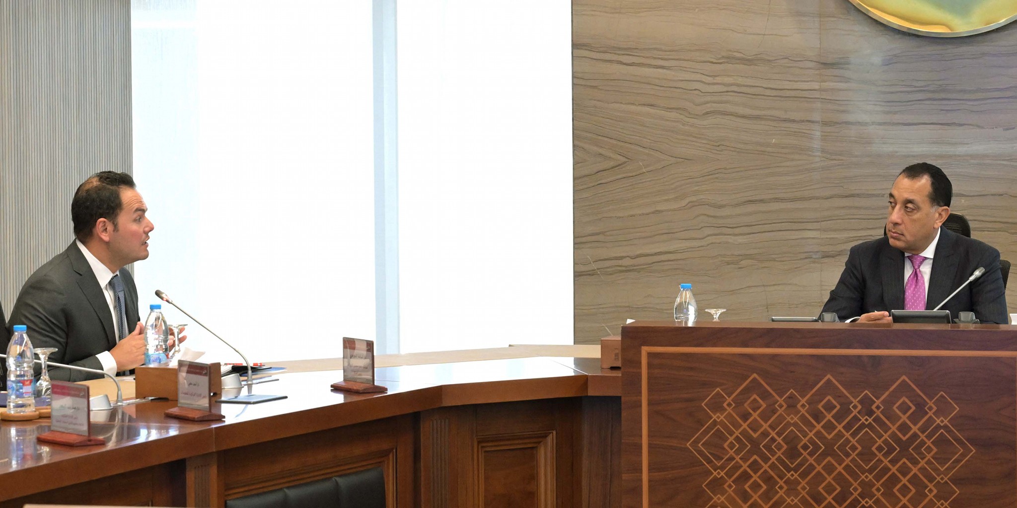 رئيس الوزراء يستعرض مع مركز المعلومات ملفات دعم اتخاذ القرار وتحديث قواعد البيانات الحكومية