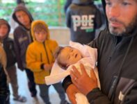 طفل رضيع يفقد حياته بسبب البرد القارس في خان يونس ووفيات المنخفض الجوي في غزة ترتفع إلى 13 حالة