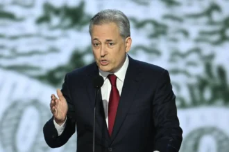 "ديفيد ساكس تحت المجهر: نفوذ كبير في إدارة ترامب وشبهات تضارب مصالح" 5 "ديفيد ساكس تحت المجهر: نفوذ كبير في إدارة ترامب وشبهات تضارب مصالح"