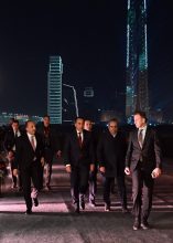 رئيس الوزراء يشارك المواطنين احتفالات استقبال العام الميلادي الجديد بالعاصمة الإدارية