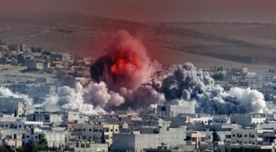 انفجار الصدام بين الجيش والحكومة الإسرائيلية.. وزير الدفاع يوقف ترقية قائد "إخوة السلاح" بعد 700 يوم قتال في غزة