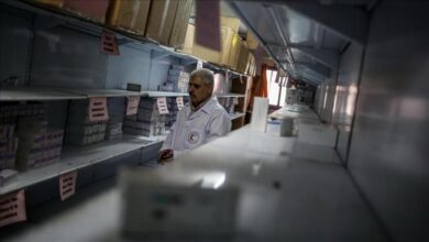 "نقص كارثي في الأدوية والمستلزمات الطبية يهدد المستشفيات في غزة" 2 "نقص كارثي في الأدوية والمستلزمات الطبية يهدد المستشفيات في غزة"