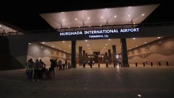 "مصر تطلق برنامج تطوير مطار الغردقة الدولي بالشراكة مع القطاع الخاص" 1 "مصر تطلق برنامج تطوير مطار الغردقة الدولي بالشراكة مع القطاع الخاص"