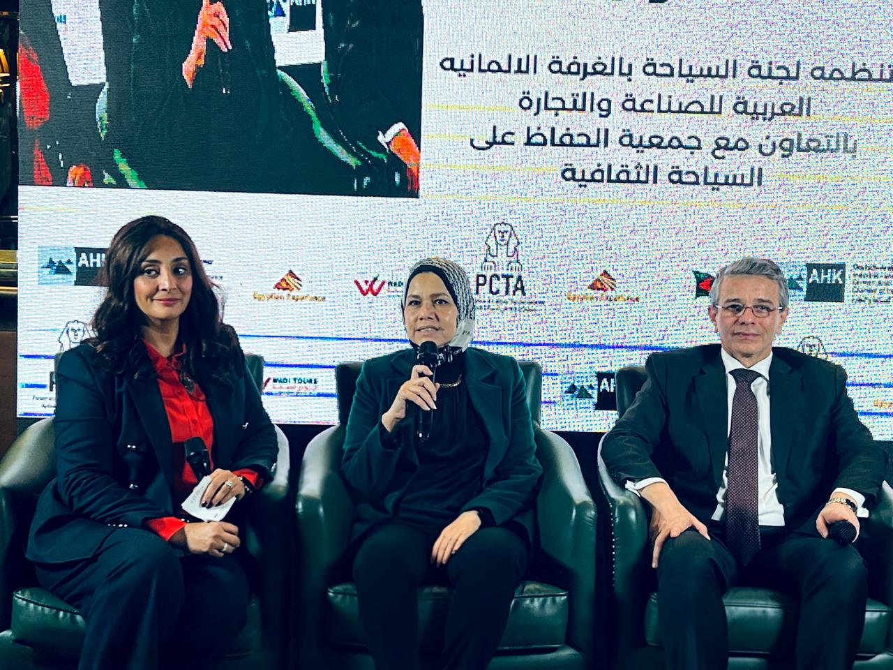 الضريبة والسياحة: تسهيلات جديدة وحوار مجتمعي لدعم القطاع