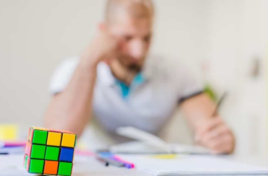 أسرع اختبار ذكاء في العالم.. 3 أسئلة تكشف قوة التفكير النقدي"