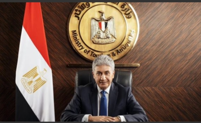 السياحة والآثار تنفي اتهامات بتحرير محاضر ضد صحفيين وتؤكد: نرحب دائمًا بالرأي والرأي الآخ