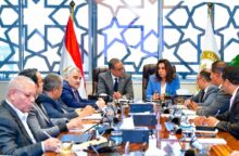 وزيرة التنمية المحلية تبحث مع محافظ الفيوم إعادة التوازن البيئي لبحيرة قارون وتعزيز الاستثمار السياحي والسمكي
