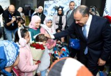 في يوم حقوق الإنسان: وزير الخارجية ورئيس اللجنة العليا لحقوق الإنسان يزور مستشفى ٥٧٣٥٧