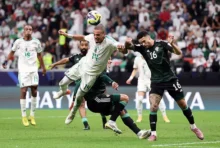 منتخب الإمارات يضرب موعدًا ناريًا مع المغرب في نصف نهائي كأس العرب 2025