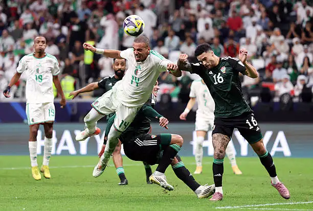 منتخب الإمارات يضرب موعدًا ناريًا مع المغرب في نصف نهائي كأس العرب 2025 1 منتخب الإمارات يضرب موعدًا ناريًا مع المغرب في نصف نهائي كأس العرب 2025