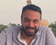 "مصرع الفنان سعيد مختار طعنًا في مشاجرة بأكتوبر.. والنيابة تحبس المتهم 4 أيام"