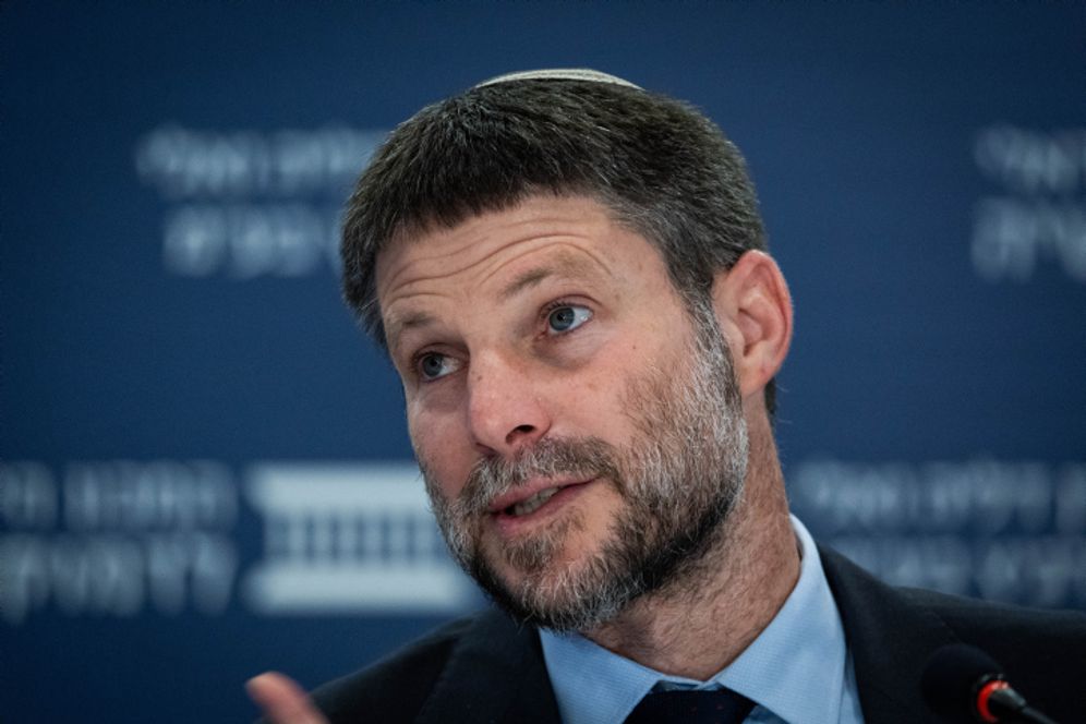 وزير مالية الاحتلال يعلن عن 126 وحدة استيطانية جديدة في صانور ويخطط لإنشاء وحدات استيطانية جديدة قرب مدينة جنين