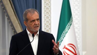 الرئيس الإيراني يحذر من أي هجوم على بلاده ويؤكد جاهزية القوات المسلحة لرد حاسم"