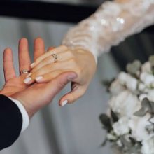 "لماذا يشعر كثيرون أن زواجهم الثاني أكثر نجاحًا؟ 10 أسباب نفسية وواقعية"