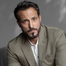 يوسف الشريف يكشف عن بوستر مسلسل "فن الحرب" ويستعد لدراما رمضان 2026 2 يوسف الشريف يكشف عن بوستر مسلسل "فن الحرب" ويستعد لدراما رمضان 2026