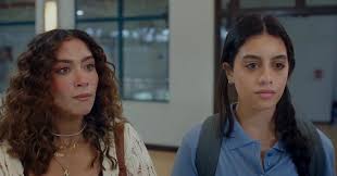 جلا هشام تكشف سر ارتباطها بناعومي وتعلن عن كيمياء خاصة مع ياسمينا العبد في “ميد تيرم”