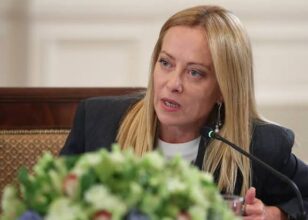 "المفوضية الأوروبية توافق على صرف 12.8 مليار يورو لإيطاليا بعد تحقيق أهداف خطة التعافي" 4 "المفوضية الأوروبية توافق على صرف 12.8 مليار يورو لإيطاليا بعد تحقيق أهداف خطة التعافي"